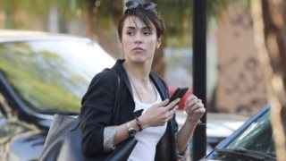 Κάτια Ταραμπανκό: Βόλτα στη Γλυφάδα! Όλες οι φωτογραφίες