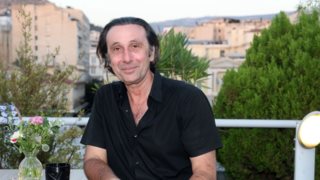 Ρένος Χαραλαμπίδης: "'Ενα πράγμα με γοητεύει σε μια γυναίκα και επειδή δεν το βρήκα, δεν παντρεύτηκα"