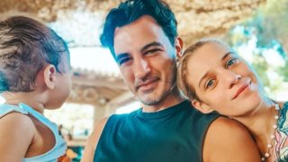 Δήμος Αναστασιάδης: &quot;Πήγε η Τζένη στο βενζινάδικο και επειδή δεν είχε ούτε 5 ευρώ έδωσε την ταυτότητα της&quot;