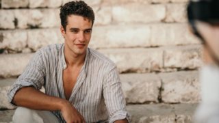 Liam Ireland | Μάθε τα πάντα για τον 24χρονο πρωταγωνιστή της σειράς &quot;Γη της Ελιάς&quot;