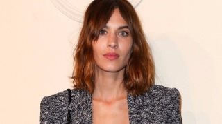 Alexa Chung: Το άβολο περιστατικό με τον Leonardo DiCaprio
