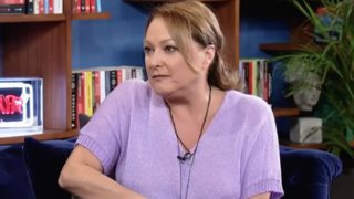 Ρένια Λουιζίδου: &quot;Η απώλεια του Βλάσση Μπονάτσου είναι &quot;καμπανάκι&quot; για τους &quot;Απαράδεκτους&quot; - Με κάνει να τους πονάω περισσότερο&quot;