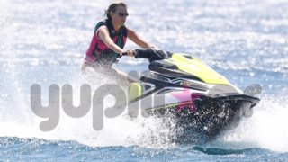 Σάσα Σταμάτη: Extreme … στη Μύκονο | Όλες οι φωτογραφίες