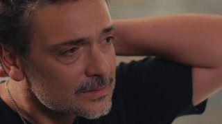 Σαρωτικές εξελίξεις στο &quot;Ταμπού&quot;: &quot;Έβγαλε την κόρη μου στη βίζιτα&quot;