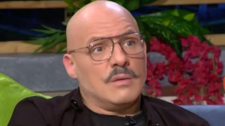 Νίκος Μουτσινάς: "Δεν έπρεπε να ήμουν "στον αέρα" όταν έφυγε η μητέρα μου"