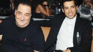 Συγκινεί το ζεϊμπέκικο που αφιέρωσε ο Βασίλης Δήμας στη μνήμη του Βασίλη Καρρά