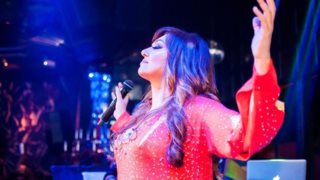 Καίτη Γαρμπή: Το μεγάλο πάρτι για τα 7 χρόνια του «Shamone»