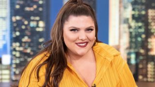 Η ατάκα της Δανάης Μπάρκα για τις συζητήσεις γύρω από την προσωπική της ζωή: &quot;Υπάρχει μεγαλύτερη χαρά από το να τα έχεις με μάγειρα;&quot;