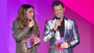 Ο Φωκάς Ευαγγελινός έκανε έκπληξη στην Έλενα Παπαρίζου - "Κλείνει τα 25"