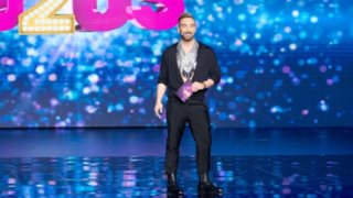 J2US | Διπλή αποχώρηση! Ο καλεσμένος του Νίκου Κοκλώνη το βράδυ του Σαββάτου