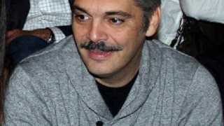 Άλκης Κούρκουλος 
: Ξανά ερωτευμένος ο 52χρονος ηθοποιός