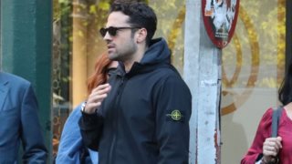 Ο Κωνσταντίνος Αργυρός σε καθημερινές στιγμές στην Αθήνα