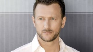 Ο Κώστας Καραφώτης διέψευσε τις φήμες που τον ήθελαν καθηγητή στο Fame Story