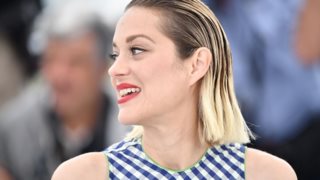 Όλα δείχνουν ότι το καρέ είναι το πιο hot hairlook του καλοκαιριού
: Όλο και περισσότερες stars το υιοθετούν τώρα!