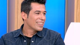 Νικόλας Στράγγας: Ο pastry chef του Bake Off ενθουσίασε τη Μενεγάκη! Όσα είπαν στην «Ελένη»