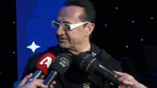 Ο Λευτέρης Πανταζής αποκαλύπτει τον άγνωστο καβγά με τον Τριαντάφυλλο