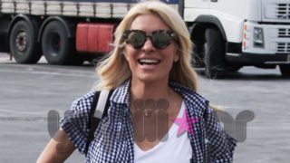 Ελένη Μενεγάκη: Απόδραση στην Άνδρο! Πού την εντόπισε ο φωτογραφικός φακός;