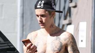 Hollywood Report
: O shirtless Justin Bieber &amp; η νέα εντυπωσιακή εμφάνιση της Irina Shayk