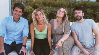 H ομάδα του &quot;Καλύτερα δεν γίνεται&quot; καλωσορίζει τον Δημήτρη Πανόπουλο - Δείτε τις ομαδικές φωτογραφίες