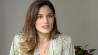 Μαίρη Συνατσάκη: &quot;Αν μπορούσε ο Ιάν να θηλάσει, θα ήθελε πολύ να το κάνει&quot;