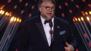 Guillermo del Toro: Ο συγκινητικός ευχαριστήριος λόγος του και το μήνυμα για τους μετανάστες
