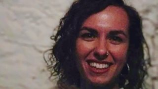 Μελίνα Αλεφαντή: Ποια είναι νεαρή "επαναστάτρια" της Αγ. Παρασκευής που κάνει ΑΝΤΑΡΣΥΑ στην πλατεία