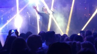 Ο Σάκης Ρουβάς Στη Σκηνή Του Estate: Είναι αυτή η καλύτερη στιγμή της καριέρας του;