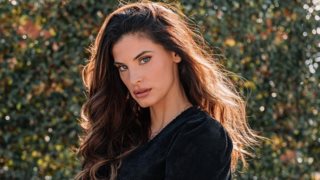 Η Χριστίνα Μπόμπα δείχνει για πρώτη φορά τα γκρίζα μαλλιά της κι αποθεώνεται από τους followers της