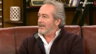 Γρηγόρης Βαλτινός: «Με ενοχλεί που κάποιοι αντιμετωπίζουν το θέατρο ως lifestyle»