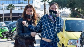 Η Βάνα Μπάρμπα σε μια σπάνια εμφάνιση με τη Φαίδρα Θεοδώρα