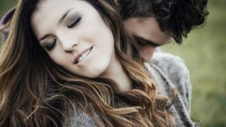 Τι πρέπει να ξέρεις πριν κάνεις σεξ με παρθένα : Απαραίτητη προϋπόθεση: Βρες παρθένα στις μέρες μας...