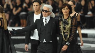 Karl Lagerfeld: Οι θρύλοι της μόδας ενώνουν τις δυνάμεις τους και σχεδιάζουν για χάρη του 
