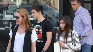 Showbiz Report: Στιγμές από την καθημερινότητα των επωνύμων