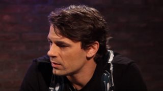 Αποστόλης Τότσικας: Η συνέντευξη... καταστροφή! Τι συνέβη &amp; πιάστηκε στα χέρια με τον παρουσιαστή;