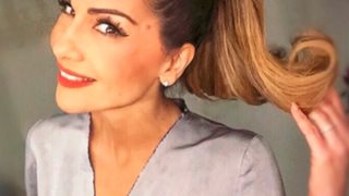 Δέσποινα Βανδή: Ποζάρει στην αγκαλιά της κόρης της &amp; αποκαλύπτει για πρώτη φορά το πρόσωπο της Μελίνας!