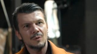 Ιωάννης Παπαζήσης: " "Ψώνιο" υπήρξα πριν γίνω ηθοποιός. Ήμουν έξω από την πραγματικότητα"