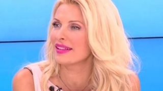 Ελένη Μενεγάκη: Βρήκαμε την ελληνική υπογραφή πίσω από το sexy φόρεμα που επέλεξε στην εκπομπή