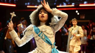 Pose: Η επιτυχημένη σειρά σε πρώτη τηλεοπτική μετάδοση στον ΣΚΑΪ