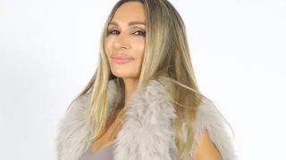 Ελένη Πετρουλάκη | Ποζάρει με τις τέσσερις πανέμορφες κόρες της στα χιόνια