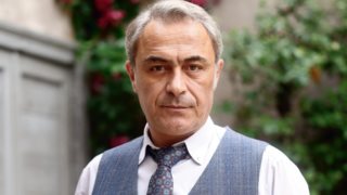 Μόνο στο Yupiii! Άγιος Έρωτας: Ο Κυριάκος χωρίζει την Ελένη και την Άννα με τον πιο σκληρό τρόπο