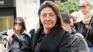 Showbiz Report | Οι καθημερινές στιγμές της Έλενας Παπαρίζου &amp; όλες οι φωτογραφίες των celeb