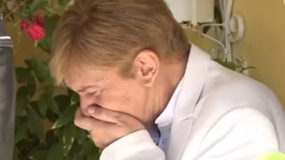 Συντετριμμένος ο Μάκης Δελαπόρτας στο &quot;αντίο&quot; της Μαίρης Χρονοπούλου