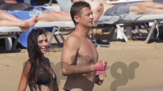 Αντώνης &amp; Ιωάννα Σρόιτερ: Ερωτευμένοι στην Πάρο | Τα τελευταία στιγμιότυπα από τις διακοπές τους