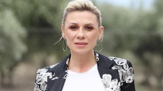 Κατερίνα Καραβάτου | Οι φωτογραφίες με τους συγγενείς της που έχουν &quot;φύγει&quot; από τη ζωή και το συγκινητικό μήνυμα