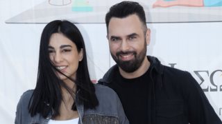 Γαλάτεια Βασιλειάδη | Με casual look στην έξοδο από το μαιευτήριο με τον Γιώργο Παπαδόπουλο