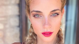 Χτενίσματα για την παραλία: Ανακαλύψτε ποια είναι τα must χτενίσματα για το επόμενο μπάνιο στη θάλασσα