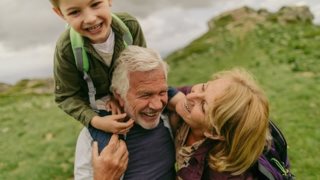 MamaPost by The Mamagers: Τα Χριστούγεννα όσοι «έφυγαν» μας λείπουν ακόμη πιο πολύ