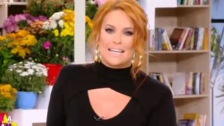 Σίσσυ Χρηστίδου: Ξέσπασε στο «Έλα Χαμογέλα»: «Με θυμώνει πολύ»