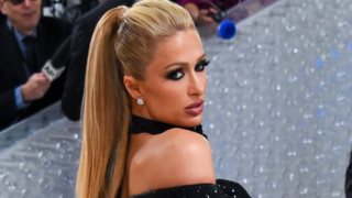 Paris Hilton | Μοιράστηκε την πρώτη φωτογραφία της κόρης της
