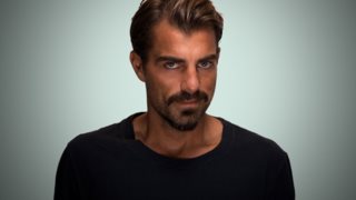 Στέλιος Χανταμπάκης: Τα νούμερα τηλεθέασης της πρεμιέρας του «Santo Stelio»